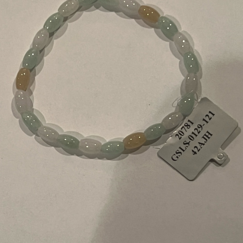 The Real Jade. Elegant Multi-Color Beaded Bracelet